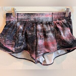 Lululemon hotty hot shorts size 10 -like new